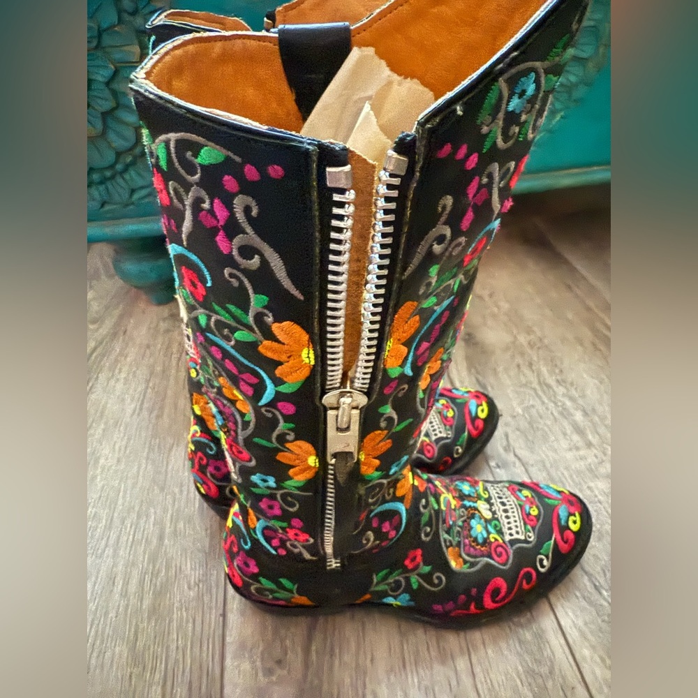 Old Gringo Black Sugar Skull Klak Embroidered Western Cowgirl Boot size 7 - Picture 6 of 8